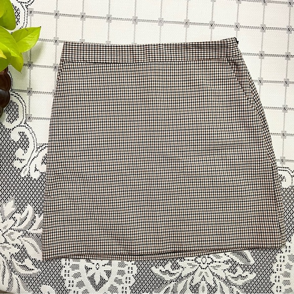 Classic Brown Black and White Checkered Skirt - Picture 1 of 7